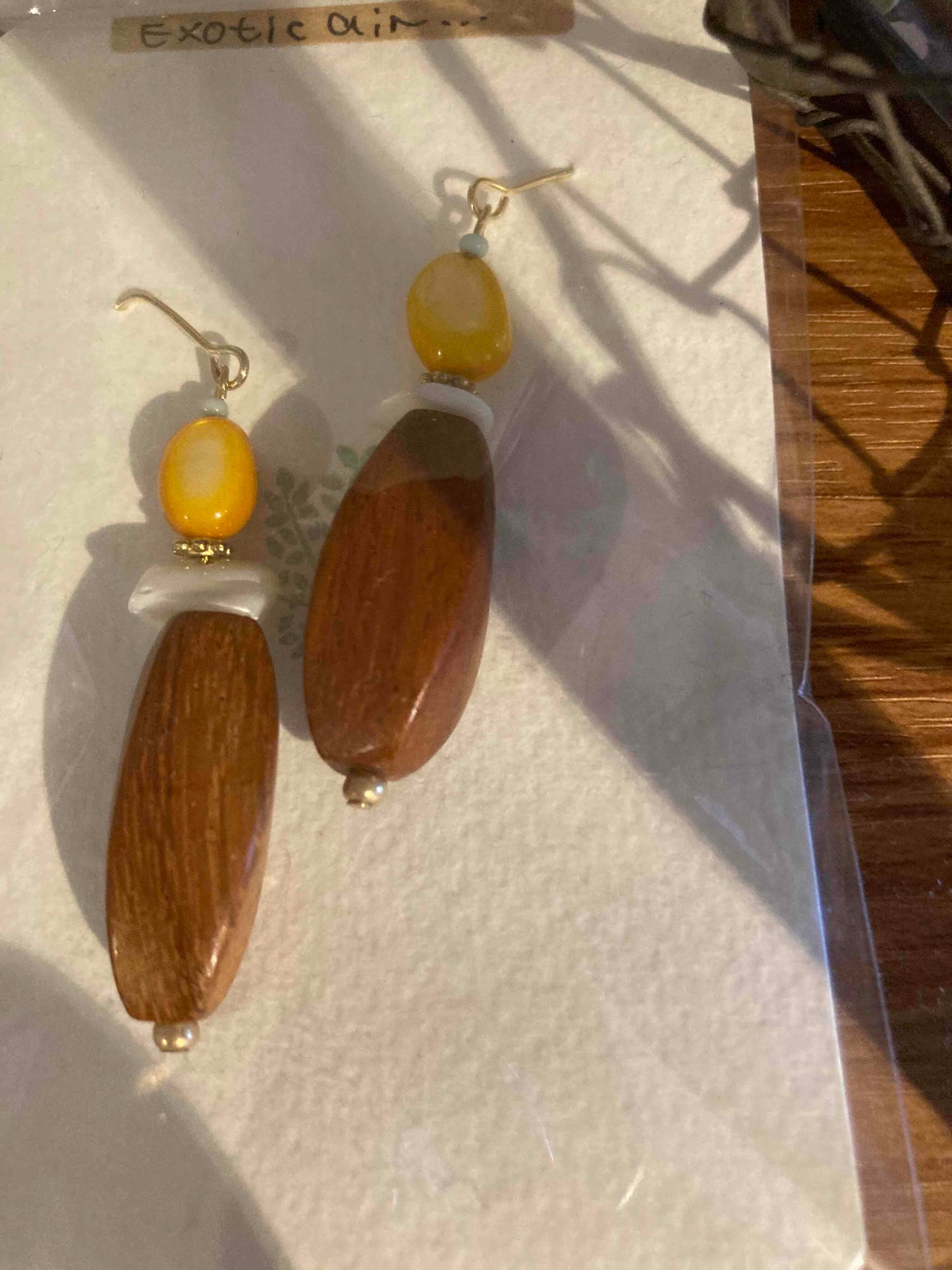 YUKU ウッドクラシックピアス